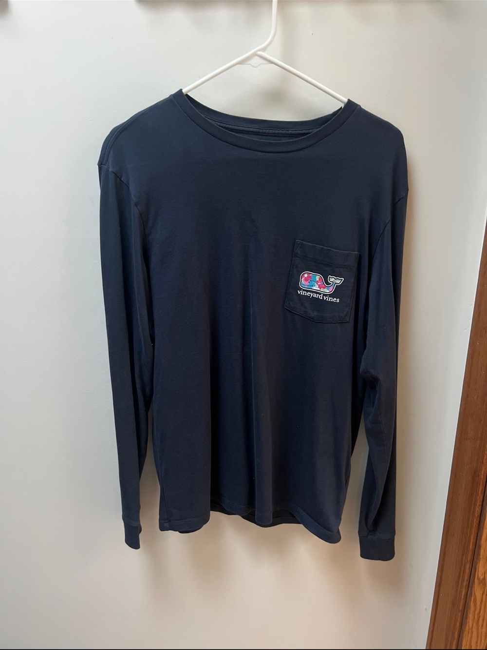 Vineyard Vines Navy Floral Whale Long Sleeve Pocket Tee Size Small